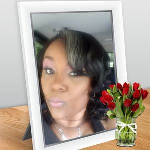 Meet your Posher, Felicia